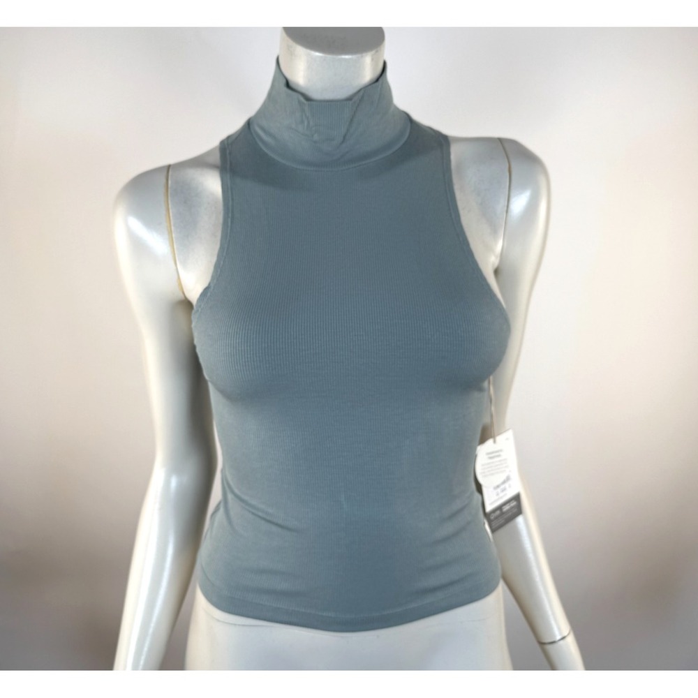 Vuori Cove Funnel Neck Tank Top Women M NWT Stretch SleevelessPerformance VW1113